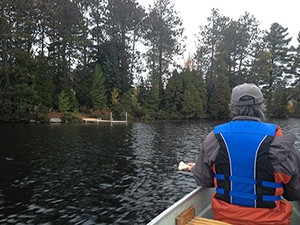 Canoeing on Deer Lake Warbler's Roost waterfront